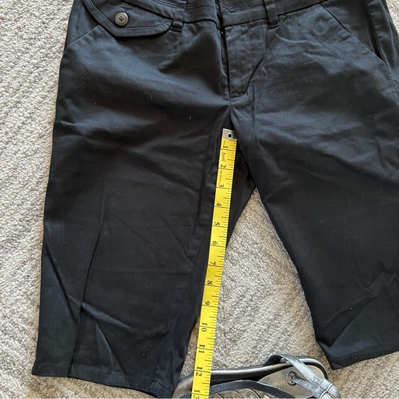 Black Bermuda length pencil shorts - Picture 5 of 7
